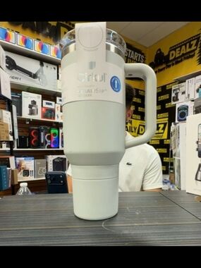 Cirkul White Travel Tumbler with Handle - Cirkul Hydration Bottle